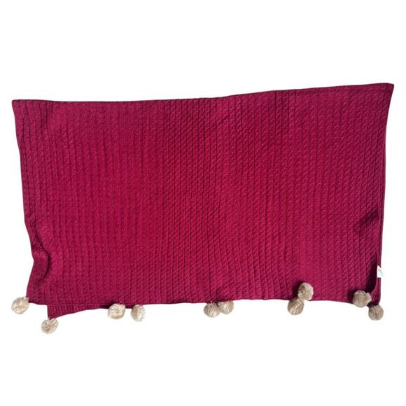 Artisan De Luxe Medium Throw 54" x 47" Cable Knit Red Pom Poms Christmas Holiday - Picture 2 of 5